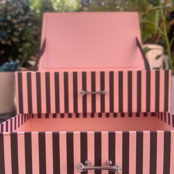 *RARE* Juicy Couture Collectible Jewelry Box - Picture 6 of 14